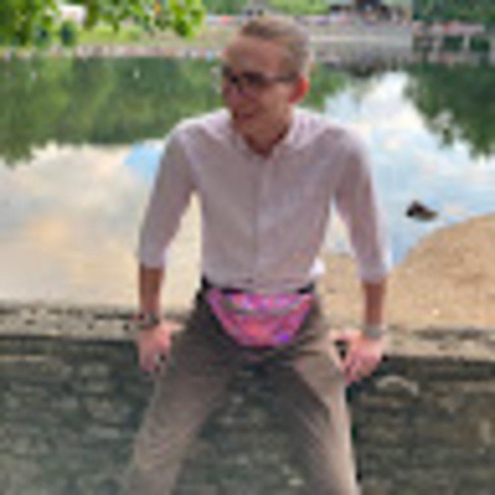 Meet your Posher, Ethan